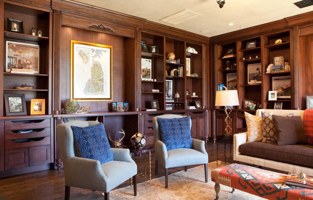 Escondido Members Library and Lounge