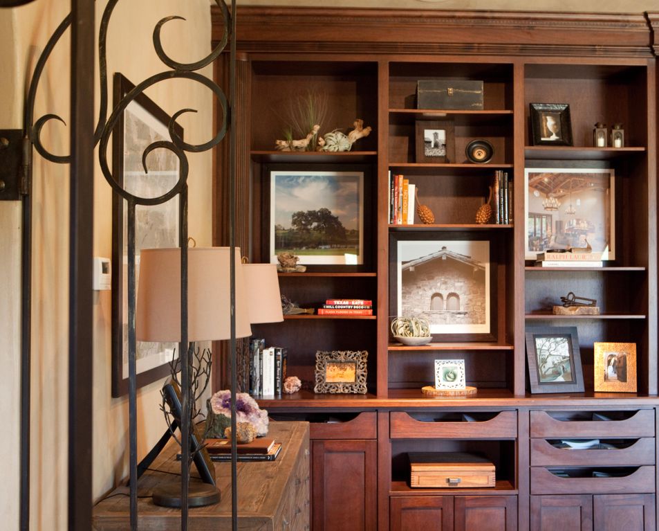 Escondido Members Library and Lounge Lake LBJ