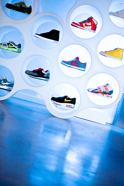 Nice Kicks Nike Custom Shoe display Capellini Cloud
